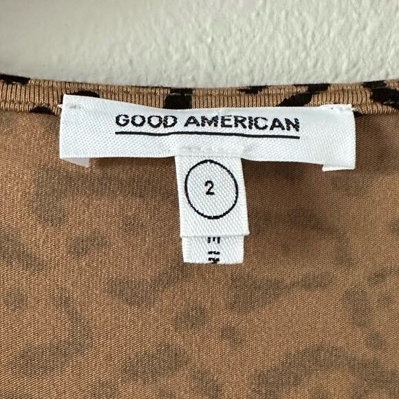 GOOD AMERICAN Daynight Long Sleeve Midi Wrap Dress in Caramel Leopard - Picture 2 of 8